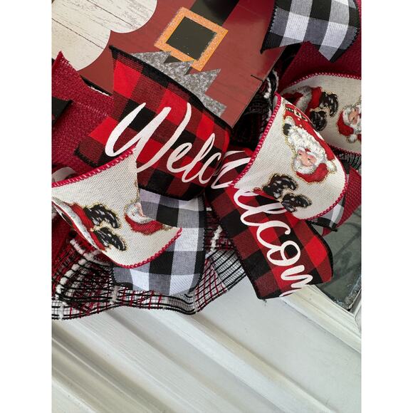 Santa-Themed Christmas Wreath with Buffalo Plaid and ‘Merry Christmas’ Sign - Picture 4 of 8